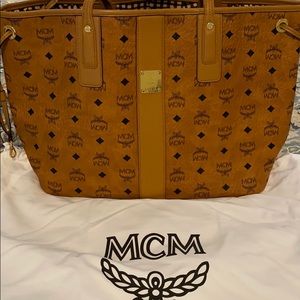 MCM medium Liz reversible shopper